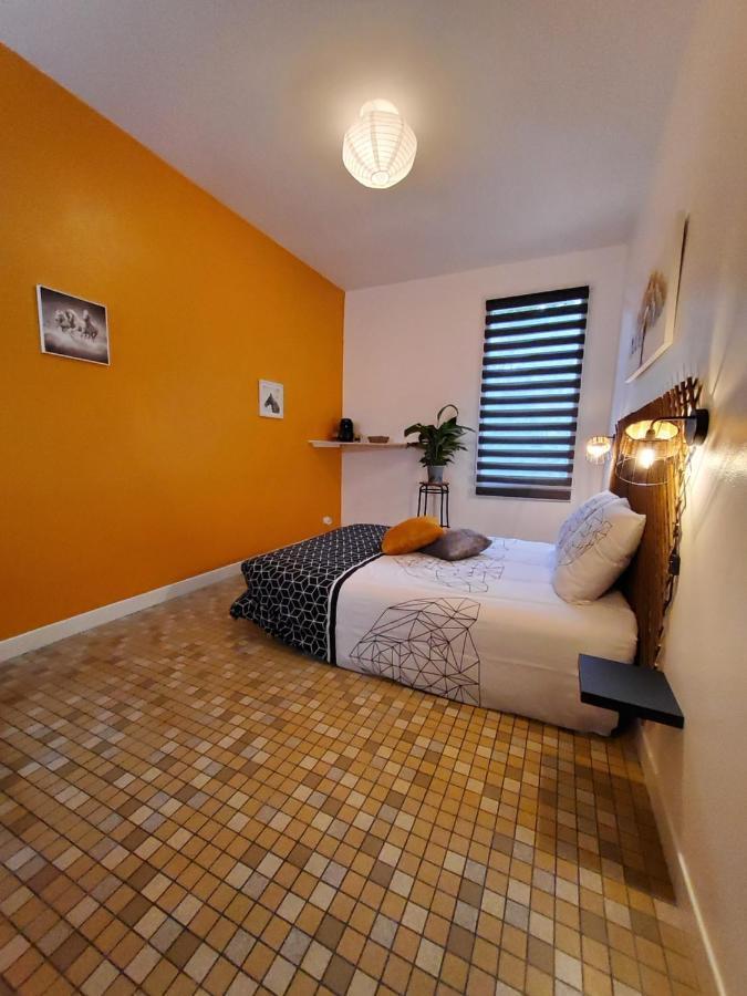 Chez Jollyjune, A Moins D'Une Heure Du Mont Saint Michel Champeaux 外观 照片