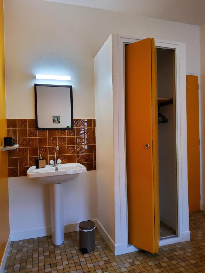 Chez Jollyjune, A Moins D'Une Heure Du Mont Saint Michel Champeaux 外观 照片